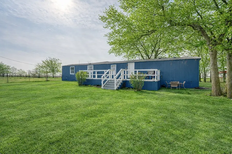 428 Gentry Road, Ennis, TX 75119 - #2