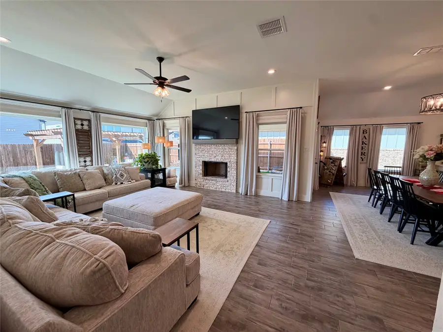 916 Rodgers Avenue, Godley, TX 76044 - #3