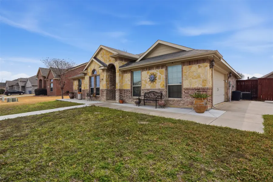 3701 Dutch Iris Lane, Fort Worth, TX 76140 - #3