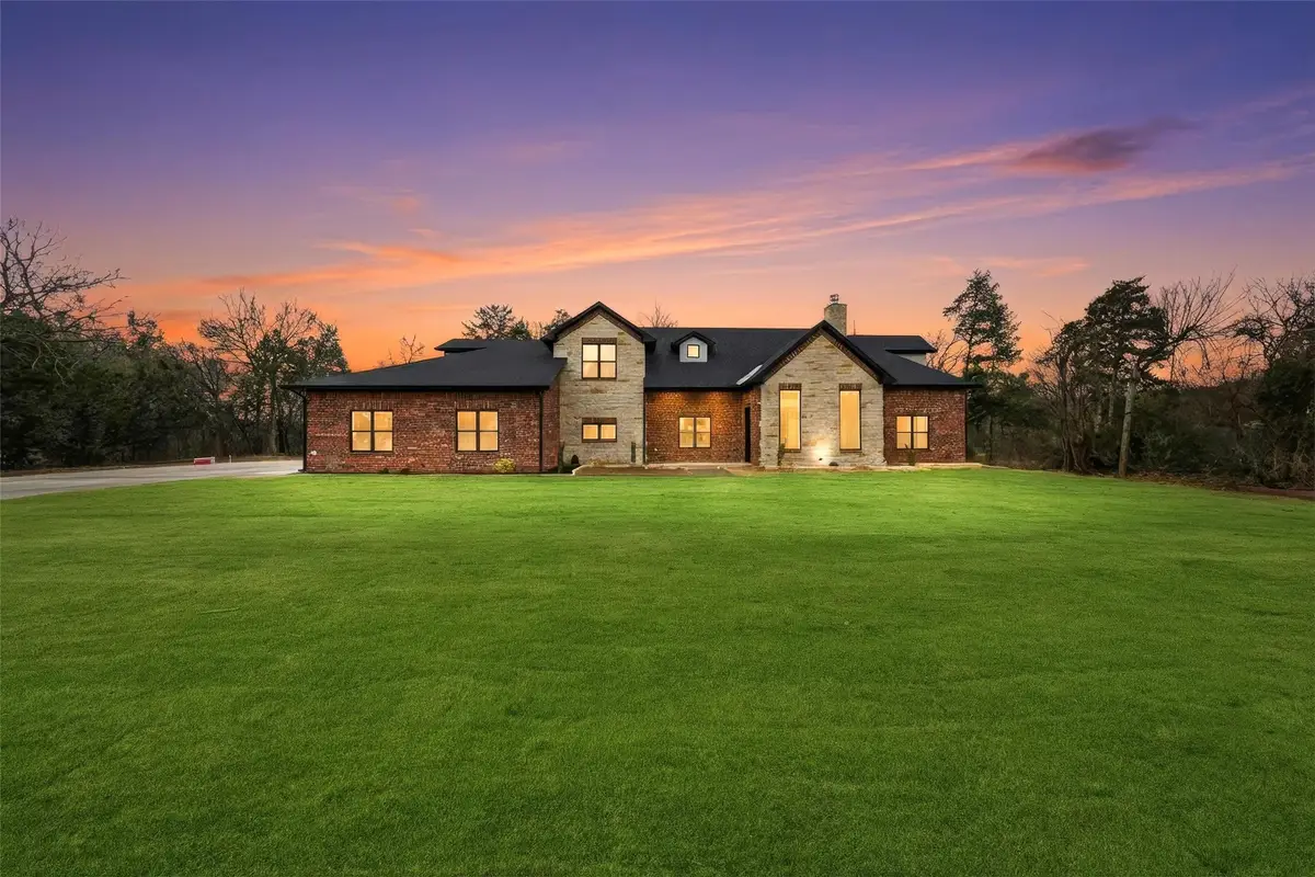 326 Willow Creek Lane, Ovilla, TX 75154 - #1