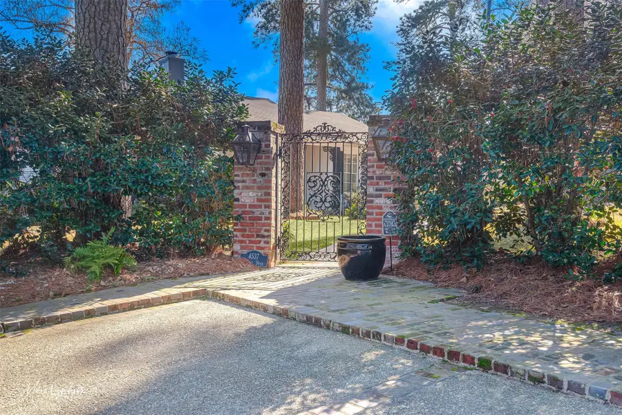 4537 Gilbert Drive, Shreveport, LA 71106 - #2