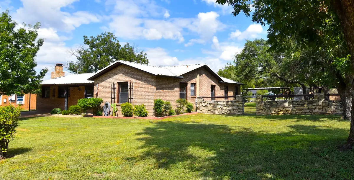 2013 S Walnut, Brady, TX 76825 - #1