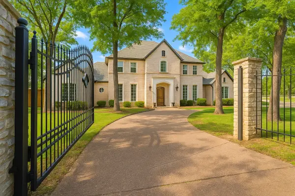 550 N Peytonville Avenue, Southlake, TX 76092