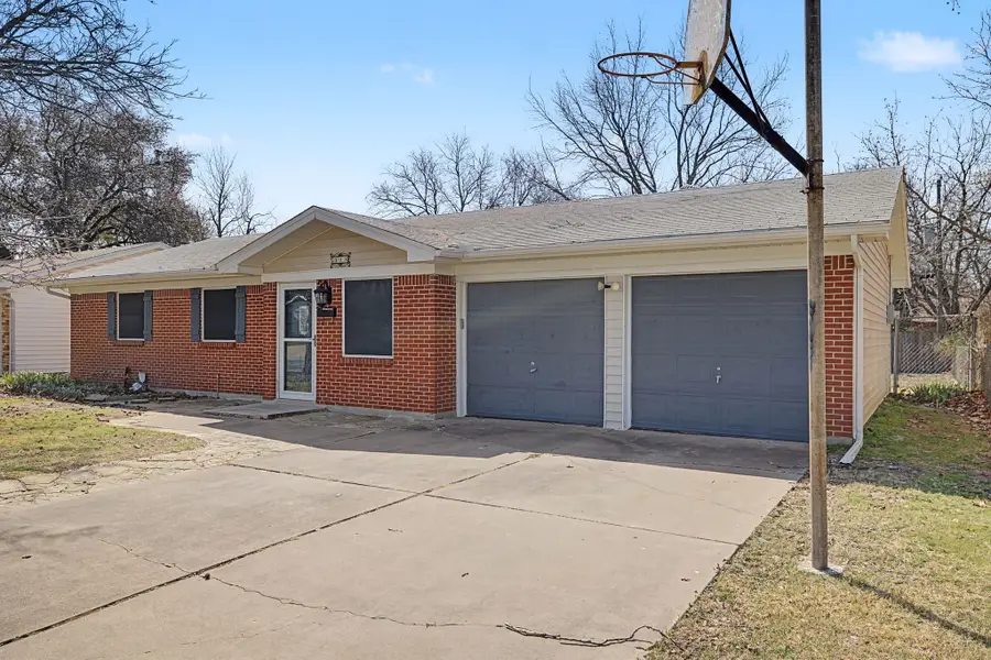 313 NW Jayellen Avenue, Burleson, TX 76028 - #3