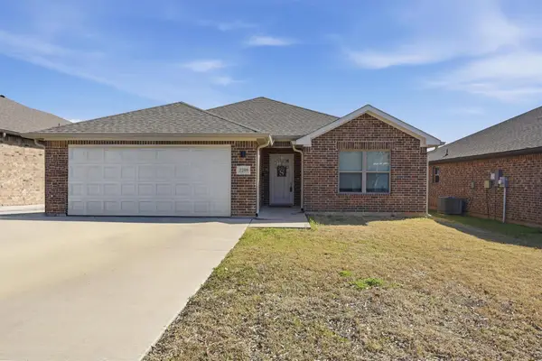 2209 N Hickory Street, Sherman, TX 75092