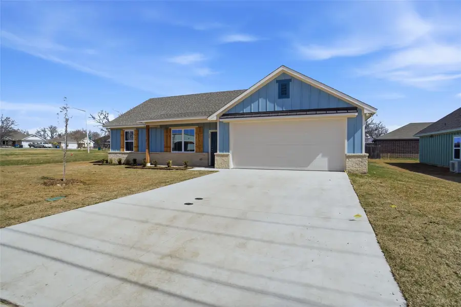 307 Railroad Avenue, Sanger, TX 76266 - #3