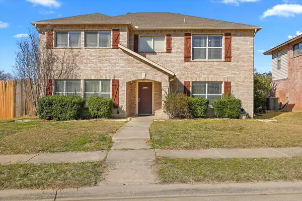 921 Valleybrook Drive, Lewisville, TX 75067