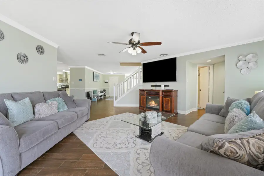 921 Valleybrook Drive, Lewisville, TX 75067 - #3