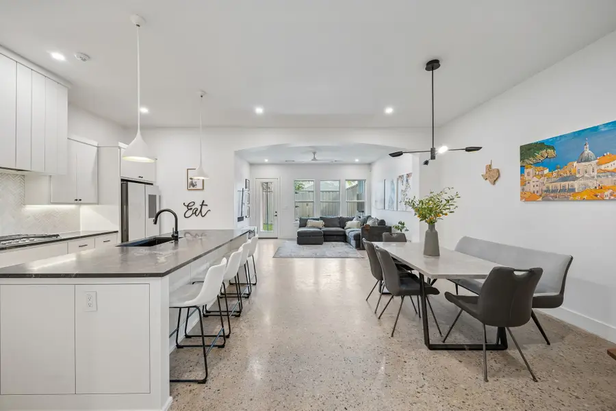 5104 Vandelia Street, Dallas, TX 75235 - #2