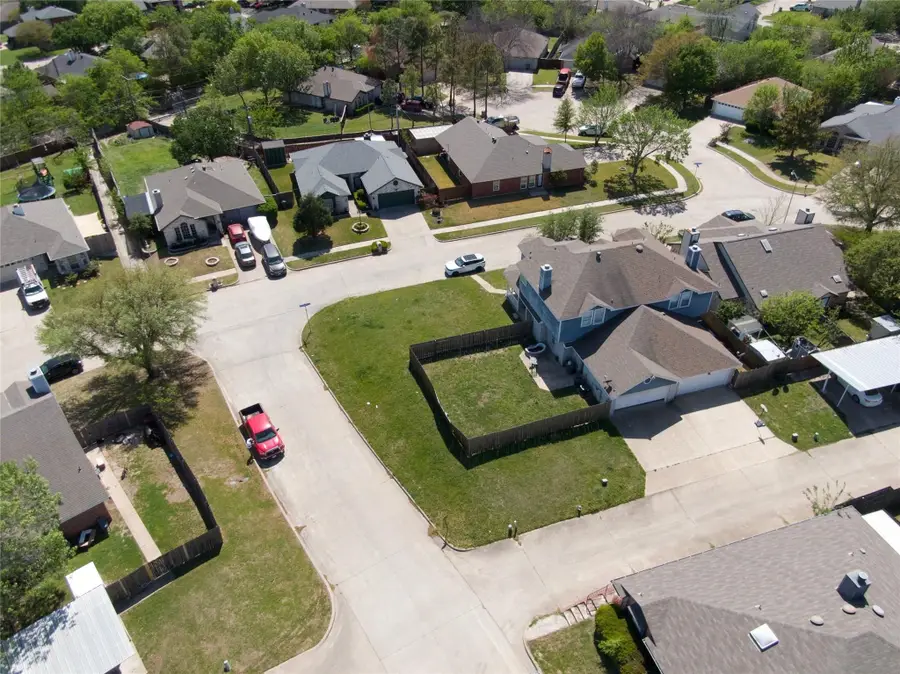 851 Valleybrooke Drive, Arlington, TX 76001 - #3