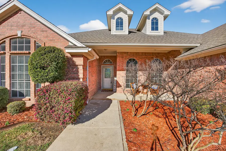 105 Canterbury Drive, Saginaw, TX 76179 - #3