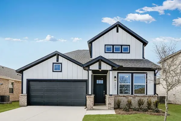 15041 Hierba Mora Drive, Fort Worth, TX 76052