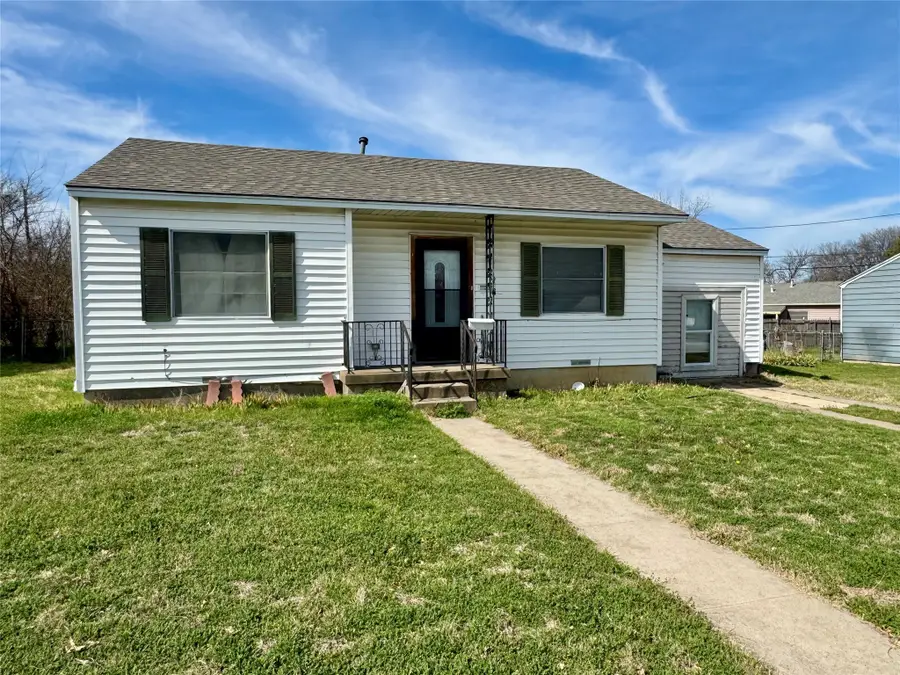 3215 S Llewellyn Avenue, Dallas, TX 75224 - #2