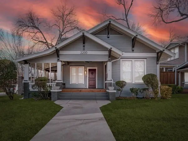 2200 W 10th Street, Dallas, TX 75208