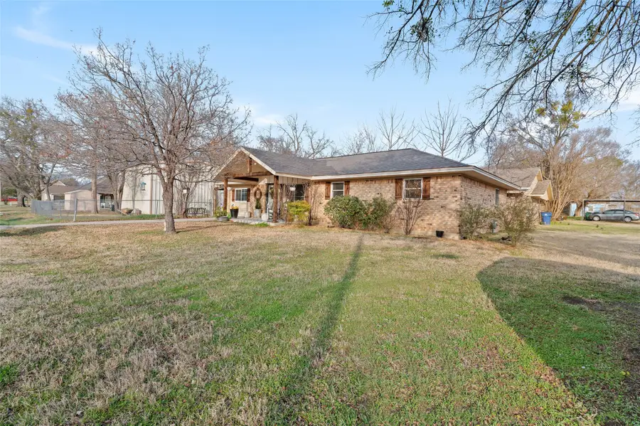 403 Magnolia Avenue, Pottsboro, TX 75076 - #3
