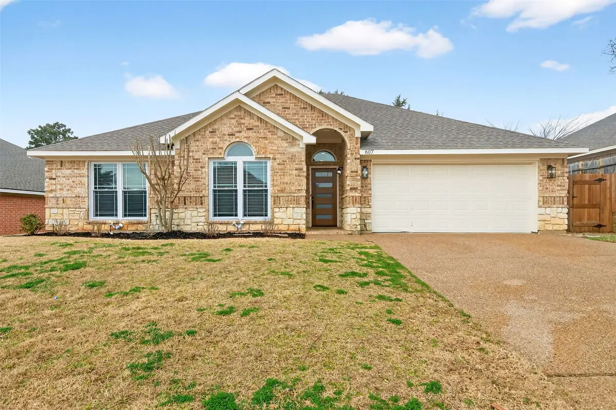 607 Parkhill Drive, Mansfield, TX 76063 - #1