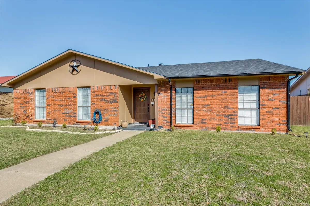 2110 Burrows Trail, Grand Prairie, TX 75052 - #1
