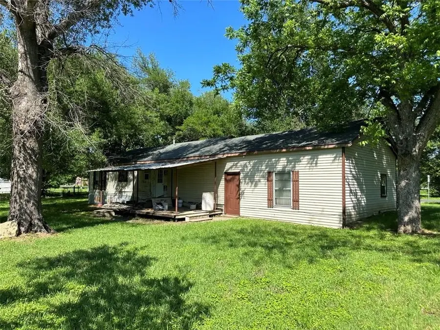 602 S Mignonette Street, Kosse, TX 76653 - #2