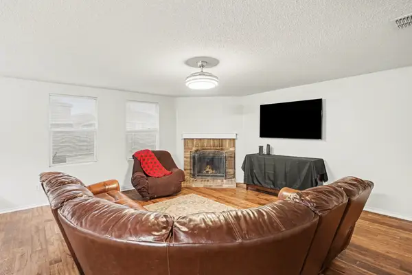 1214 April Showers Lane, Lancaster, TX 75134