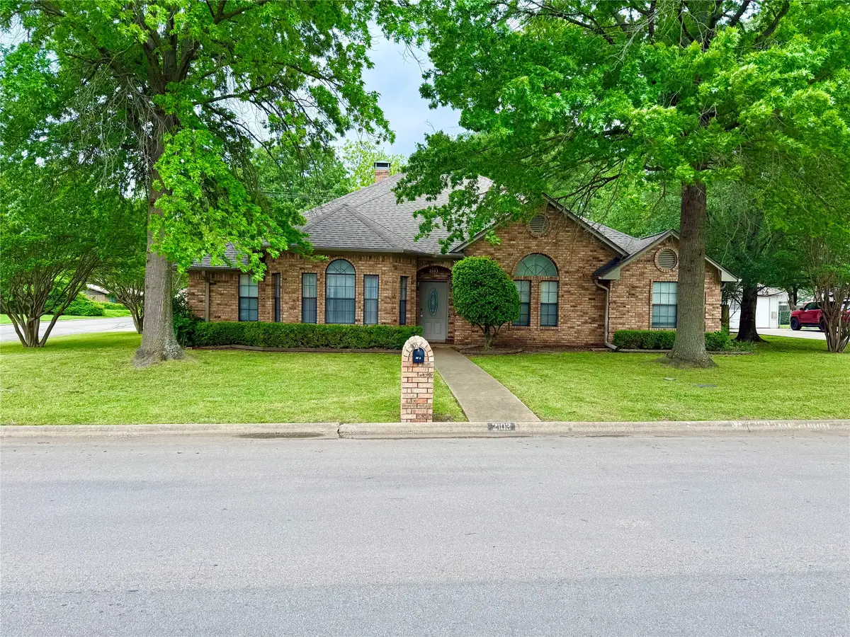 2103 Pecan Street, Bonham, TX 75418 - #1