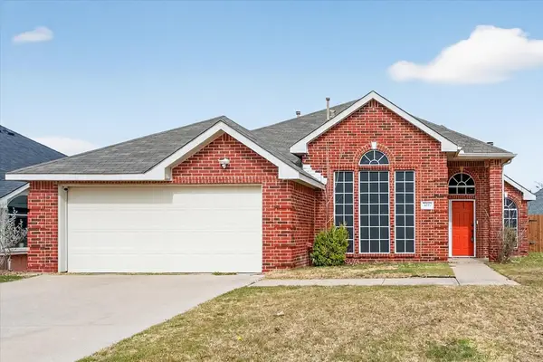 3033 Blue Jay Lane, Midlothian, TX 76065