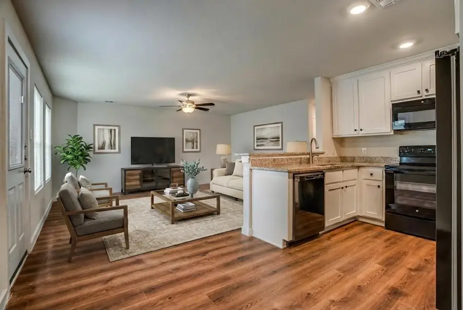 925 Jones Street, Greenville, TX 75401 - #3