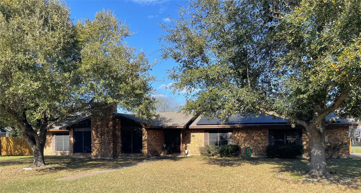 203 Jane Street, Groesbeck, TX 76642 - #1