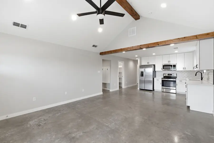 2314 Creekview Drive, Granbury, TX 76048 - #2