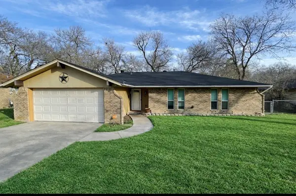 521 Sharp Drive, DeSoto, TX 75115