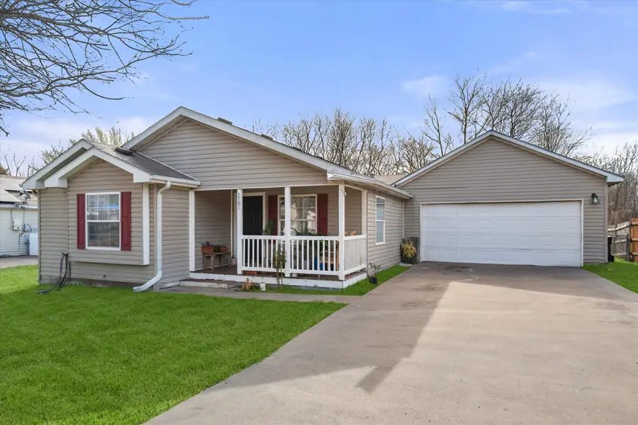 2301 W 13th Avenue, Corsicana, TX 75110 - #2