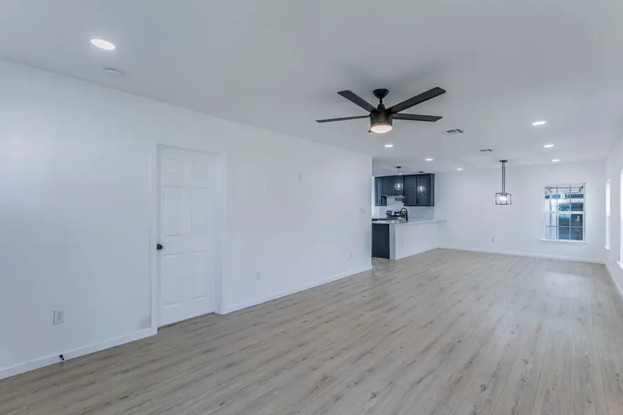 1026 La Clede Street, Bellmead, TX 76705 - #3