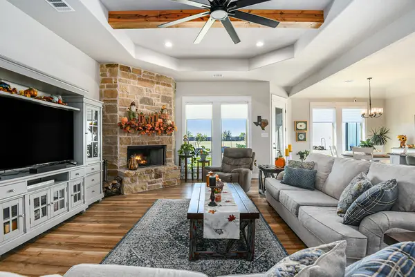 1024 Pioneer Crossing, Weatherford, TX 76088