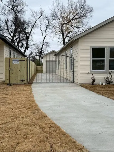 3614 Latimer Street, Dallas, TX 75215 - #2