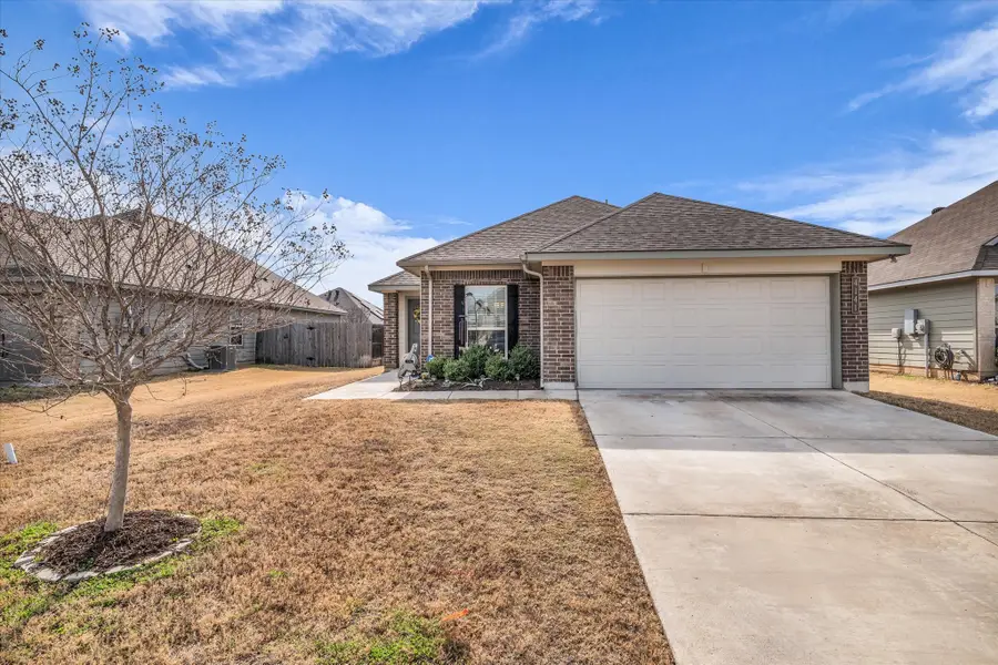 4141 Riata Ranch Road, Waco, TX 76705 - #2