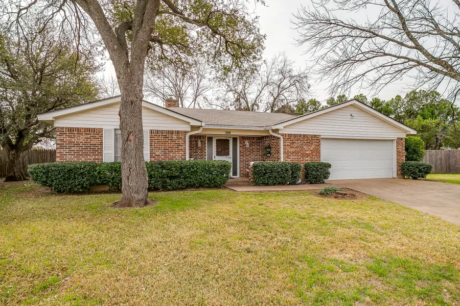 1116 Heather Court, Benbrook, TX 76126 - #2