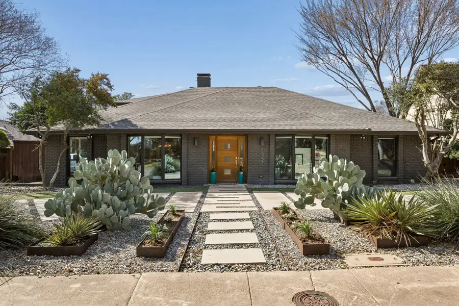 9522 Robin Meadow Drive, Dallas, TX 75243 - #2