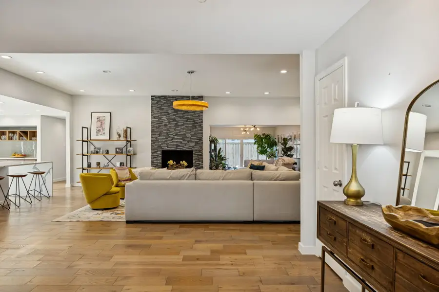 9522 Robin Meadow Drive, Dallas, TX 75243 - #3