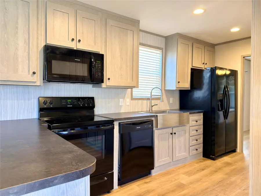 229 Forest Lane Drive #B, Mabank, TX 75156 - #3