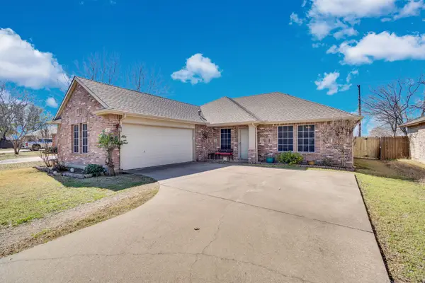 105 Autumn Trail, Red Oak, TX 75154