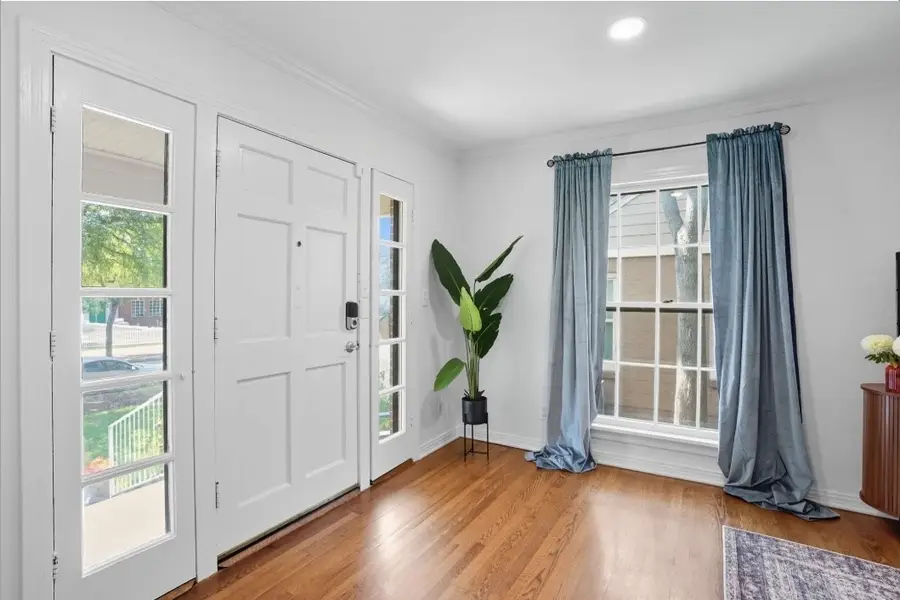 4120 Birchman Avenue, Fort Worth, TX 76107 - #3