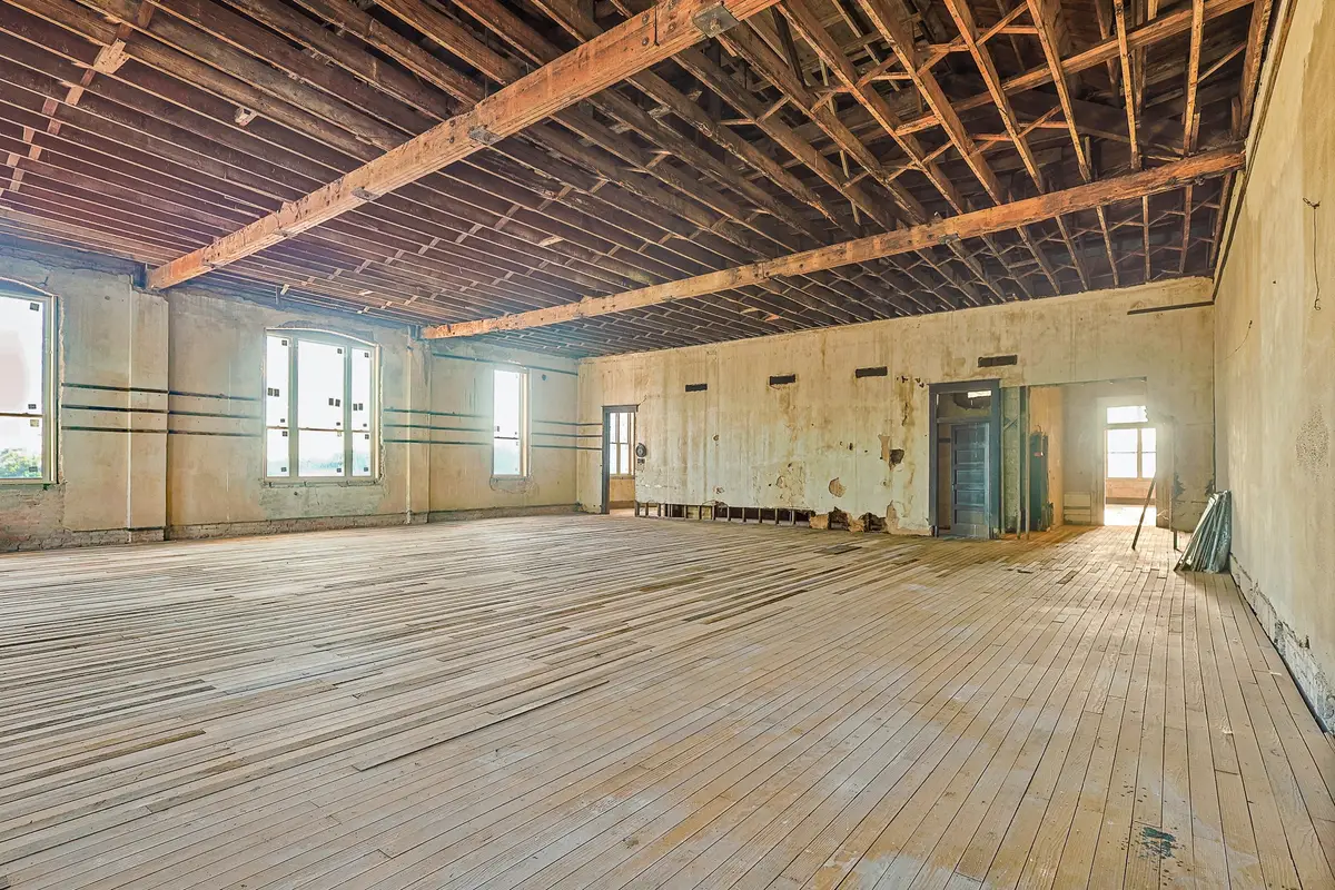 125 S Waco Street #2, Hillsboro, TX 76645 - #1