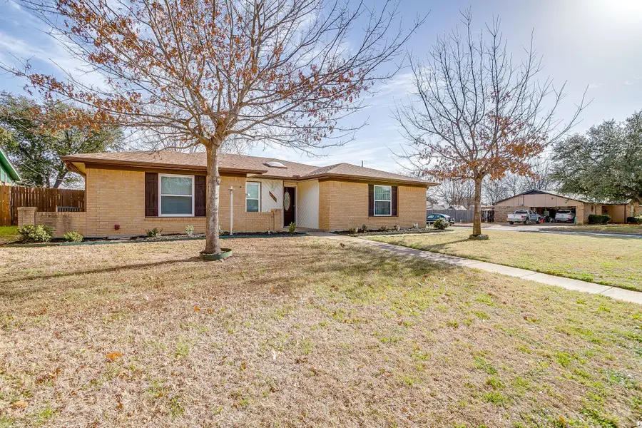 500 Berkshire Court, Burleson, TX 76028 - #2