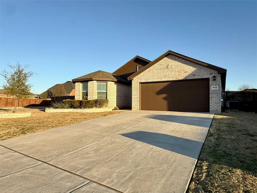 816 Durango Lane, Cleburne, TX 76033 - #2