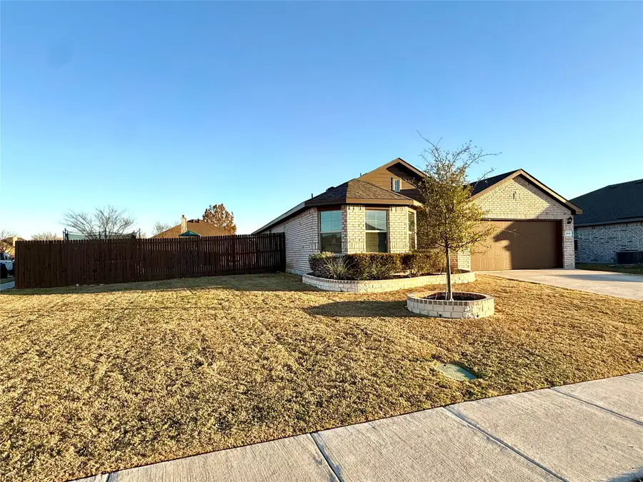 816 Durango Lane, Cleburne, TX 76033 - #3
