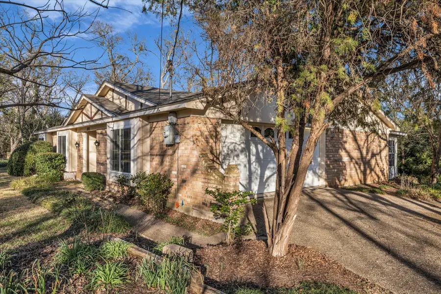 805 Evelyn Drive, Lorena, TX 76655 - #3