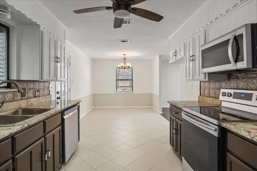 1300 Shannon Drive, Cleburne, TX 76031 - #3