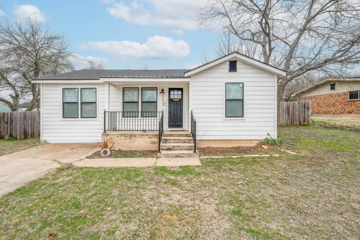 205 5th Street, Weatherford, TX 76086 - #1