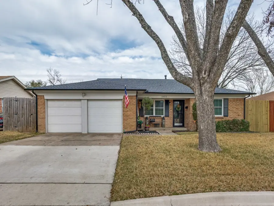 1325 Mayfield Avenue, Garland, TX 75041 - #2
