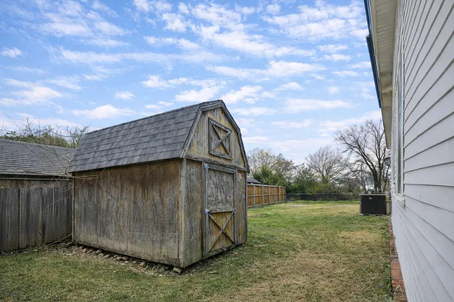 300 S Oak Street, Lorena, TX 76655 - #3