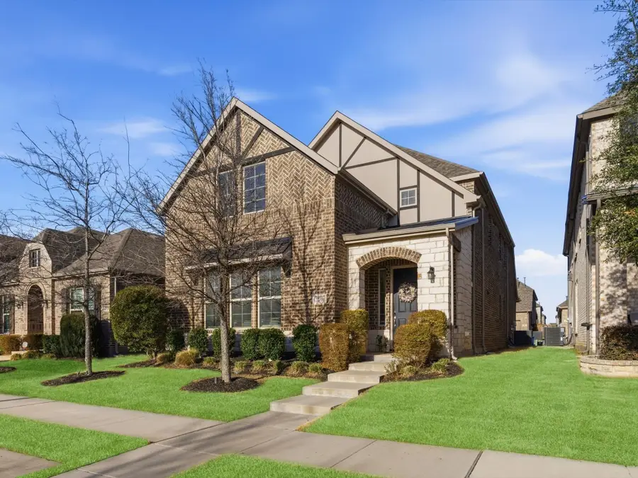 12744 Mercer Parkway, Farmers Branch, TX 75234 - #2